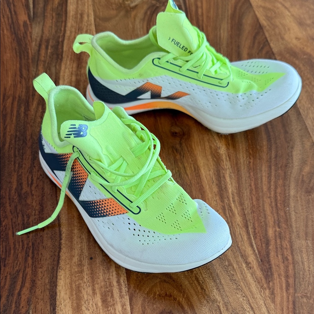 New Balance Fuel Cell SuperComp MD X v3 Track Spikes size M5/W6.5